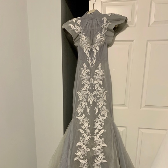 Wedding gown / night gown size US4 - Picture 4 of 10